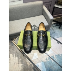 Gucci Leather Shoes